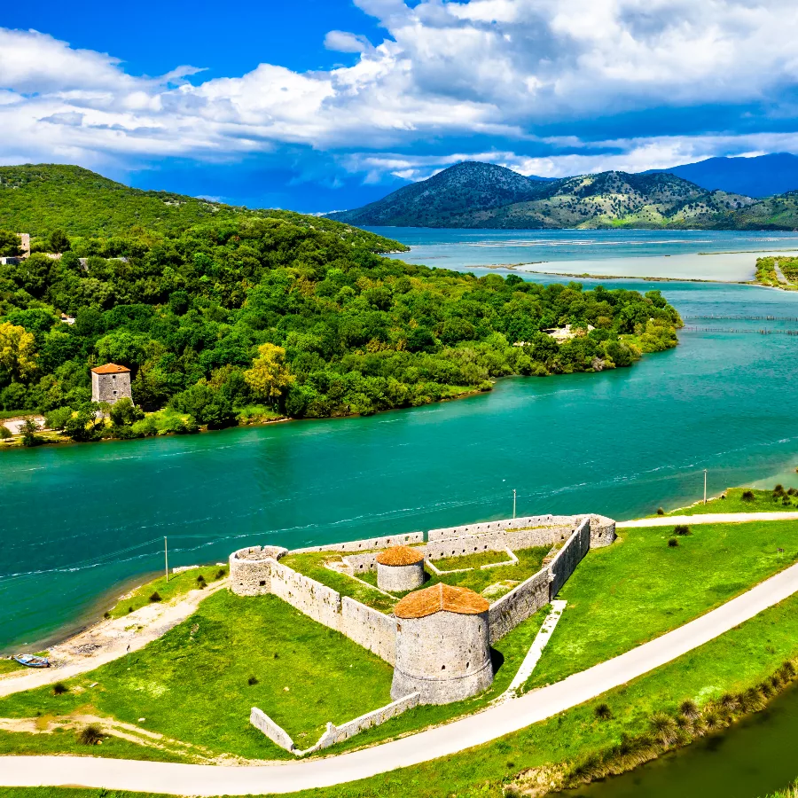 ALBANIE, CORFOU & MACÉDOINE