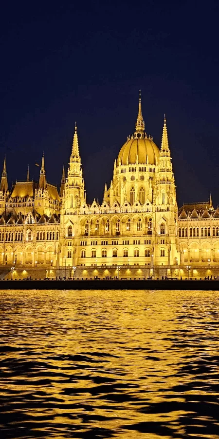 PRAGUE, VIENNE, BUDAPEST