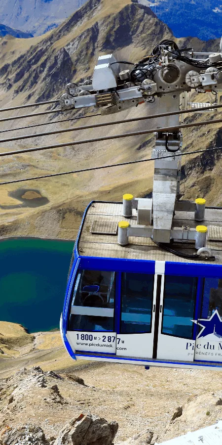 AU COEUR DES PYRENEES TRADITIONS ET SAVEURS AUTHENTIQUES