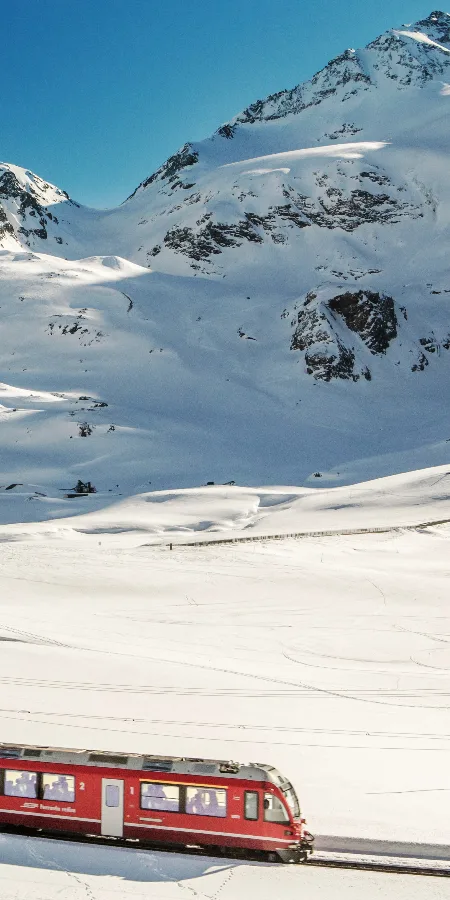 Magie hivernale en Suisse avec le Bernina Express 