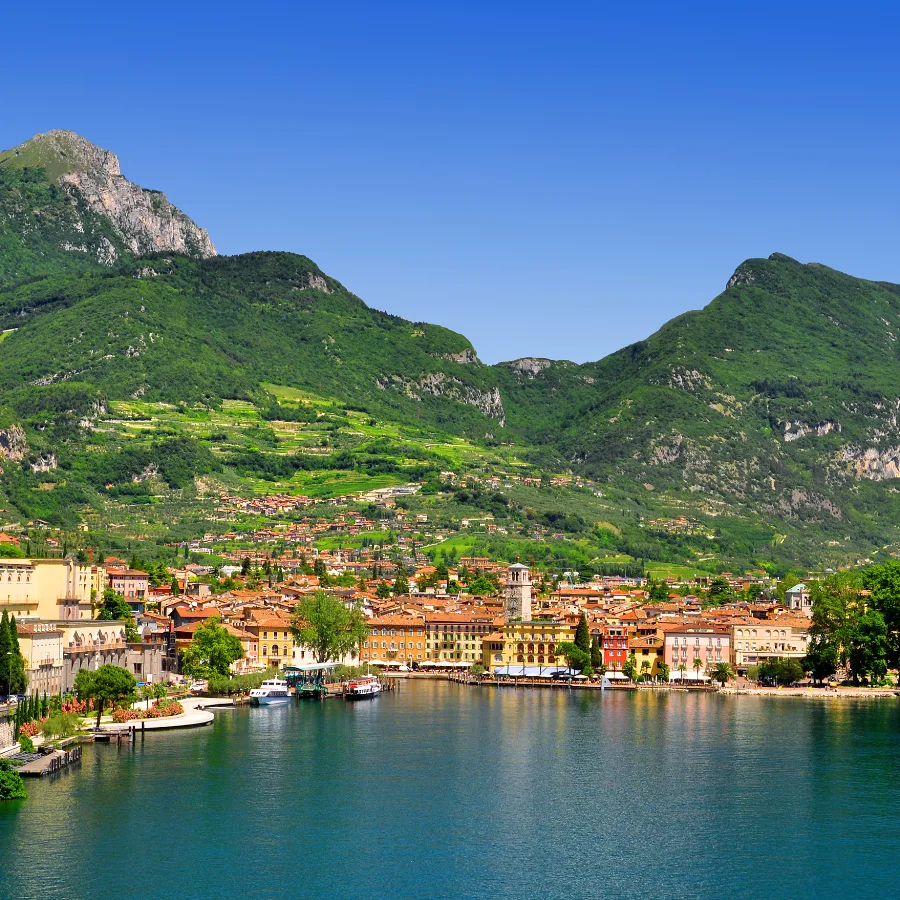 LES MERVEILLEUX LACS ITALIENS & VENISE